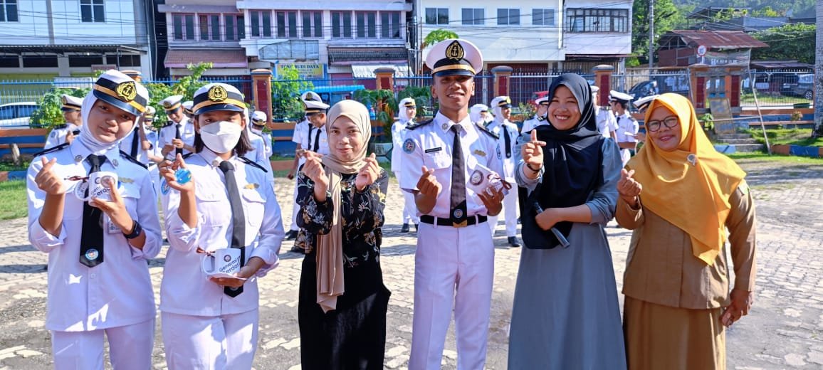 Sosialisasi Penerimaan Mahasiswa Baru STIKOM 22 Januari Kendari ke SMKN 7 Kendari